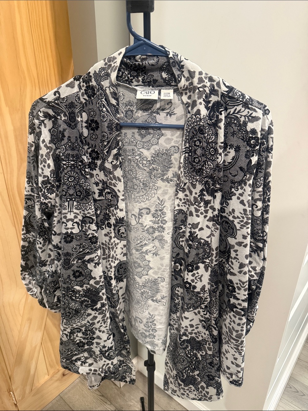 Cato Black & White Floral Paisley Open Front Jacket